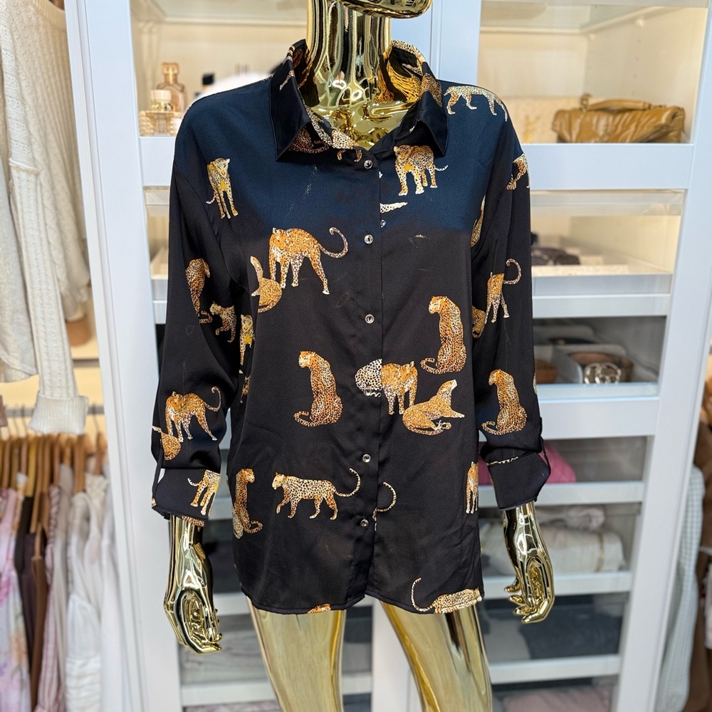 UMGEE Chiffon Black Button Up Collar Shirt Blouse Top Gold Leopard Print Size S
